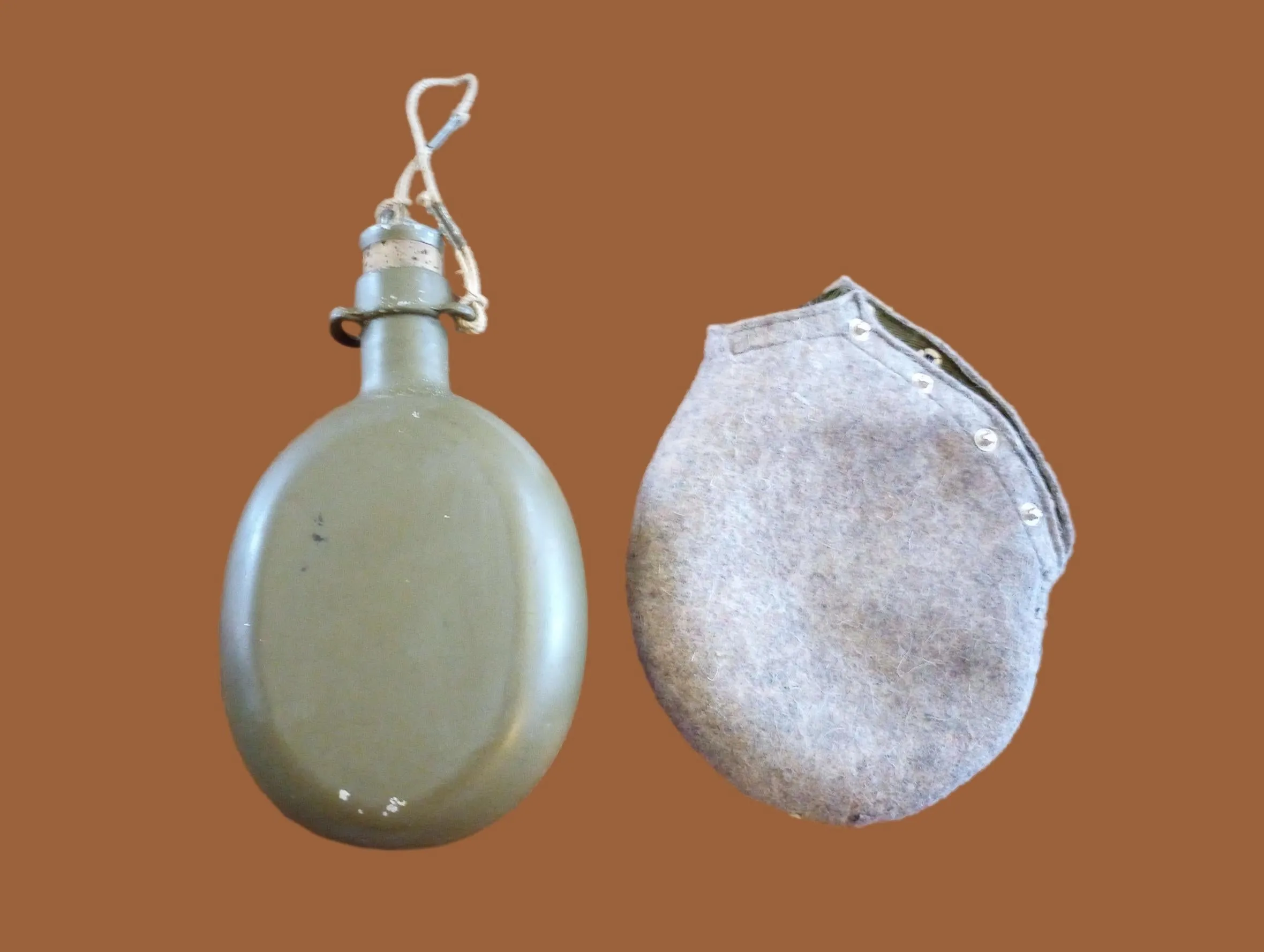 CZECH MILITARY M60 CANTEEN & WOOL FELT COVER WATER BOTTLE FLASK ORIGINAL